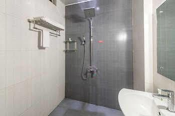 Treebo Golden Pearl Koramangala Hotel Bangalore Buitenkant foto