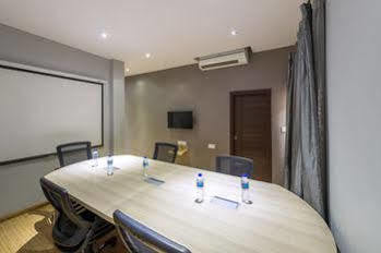 Treebo Golden Pearl Koramangala Hotel Bangalore Buitenkant foto